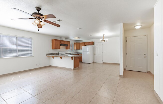 Building Photo - Sanger Home for Rent