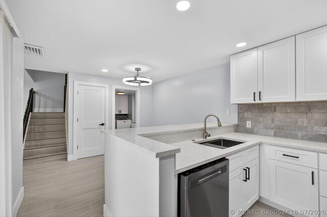 Building Photo - 183 Charter Way