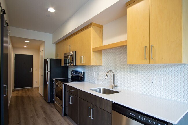 Building Photo - John's Landing-Modern, Spacious Studio Liv...