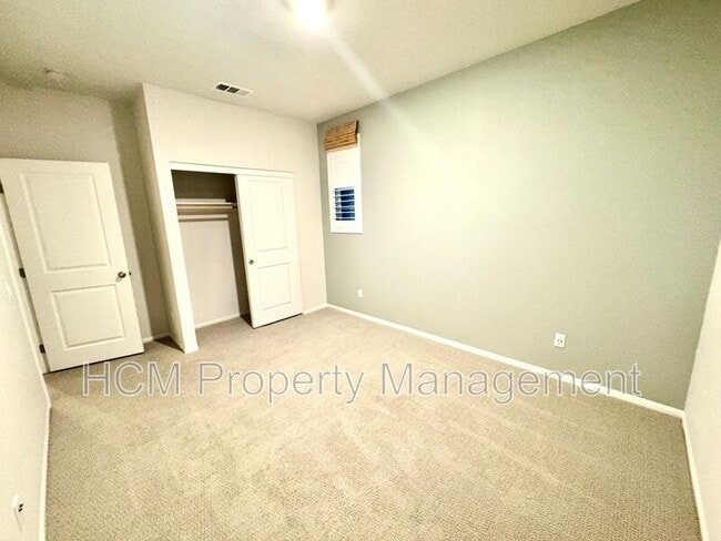 Building Photo - 1231 Brush Crk