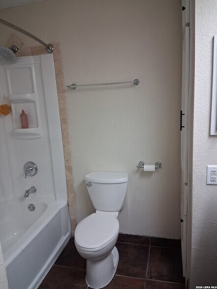 Building Photo - 2811 Woodbury Dr