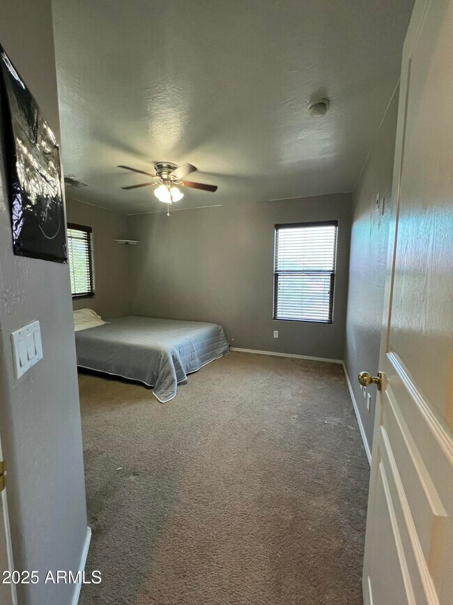 Building Photo - 14711 W Riviera Dr