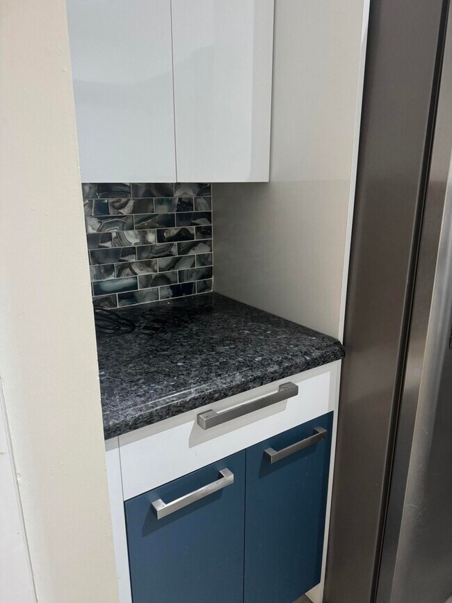 Building Photo - 20818 San Simeon Way