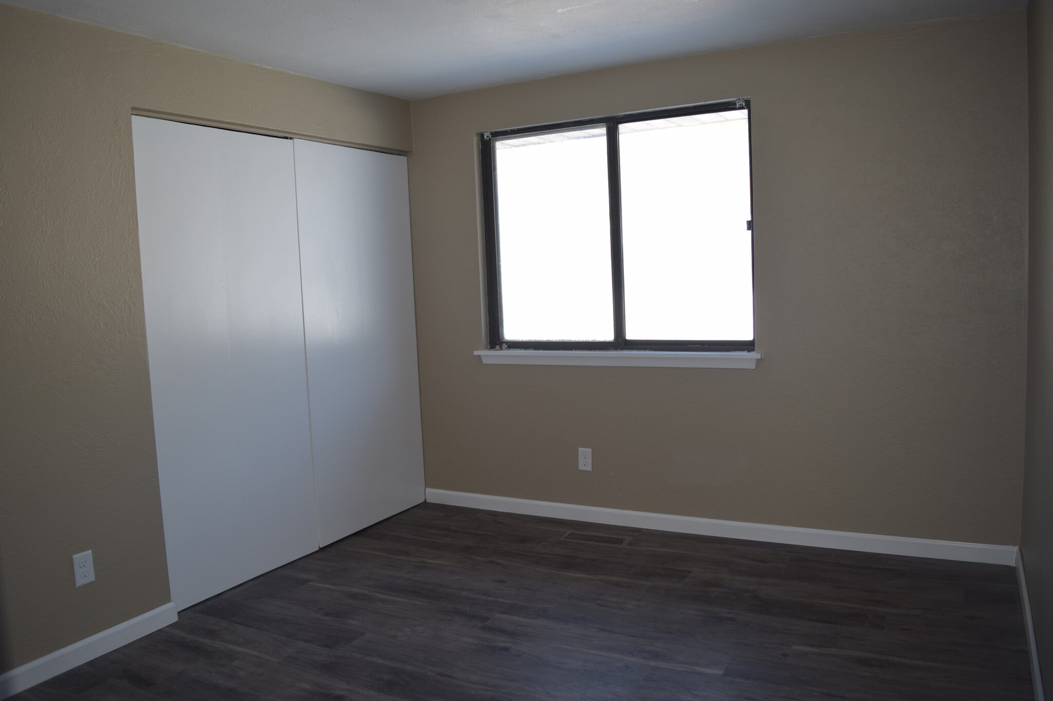 Bedroom - 108 Wood Ct
