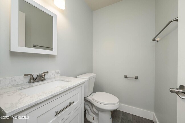 Building Photo - 8 Brandywine Dr