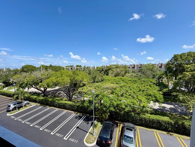 Building Photo - 7730 Camino Real