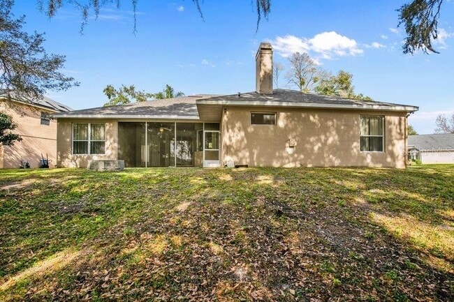 Building Photo - 1881 Pine Bay Dr