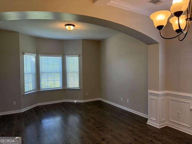 Building Photo - 50 Huntington Dr
