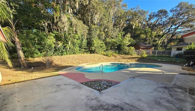 Building Photo - 6117 Shadow Wood Ct