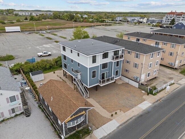Building Photo - 30 Cable Ave