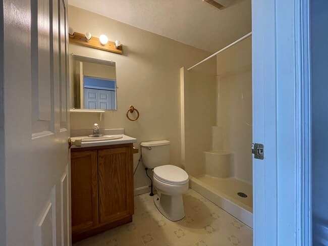 Building Photo - 55 Ledgecrest Dr