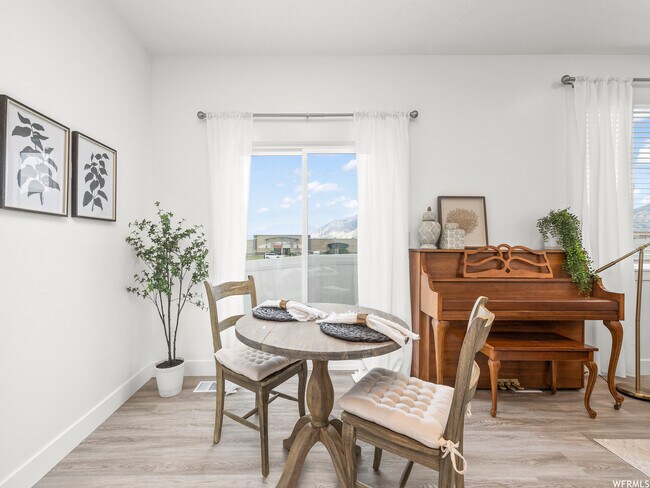 Building Photo - 1163 E 920 N