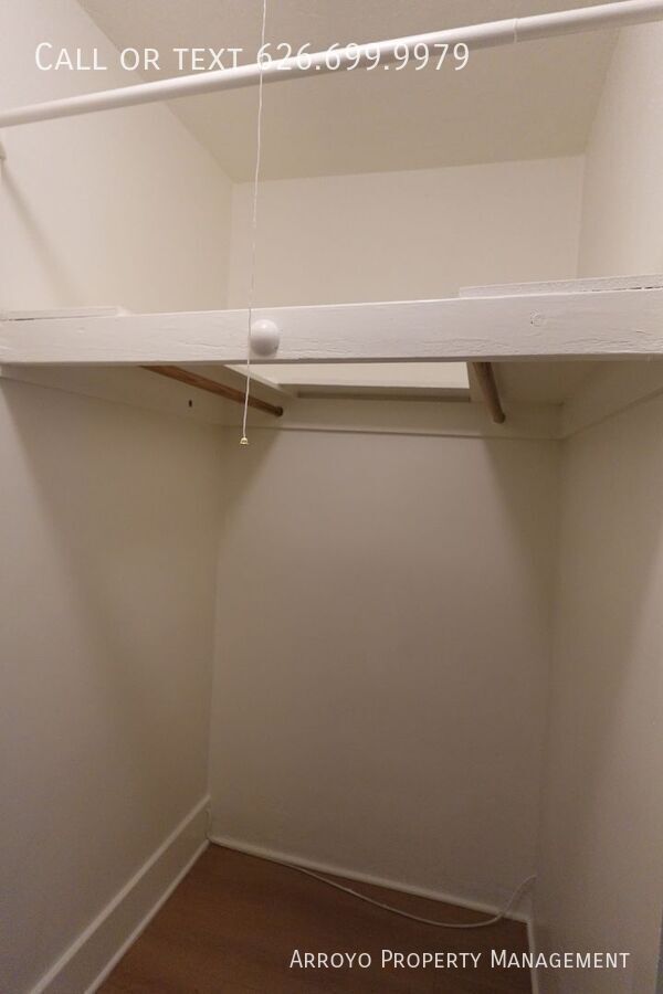 Building Photo - 1755 Paloma St