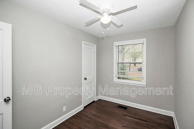 Building Photo - 1419 Herrin Ave