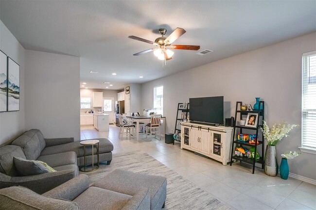 Building Photo - 257 Syrah Ct