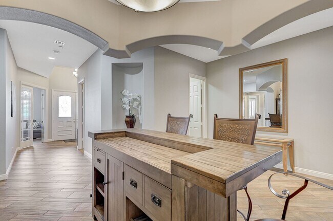 Building Photo - Stunning single-story home in picturesque community!