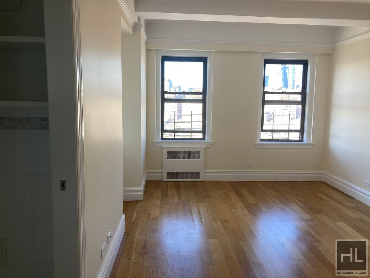 Building Photo - Christopher Street