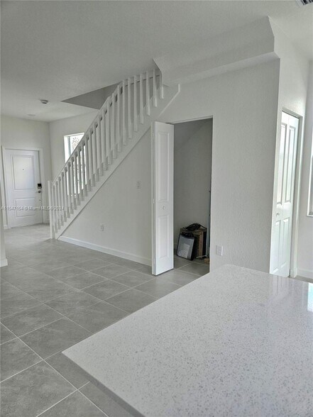 Building Photo - 29221 SW 162nd Ct