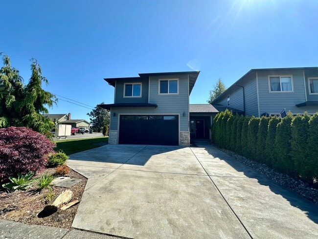 Building Photo - PI5837