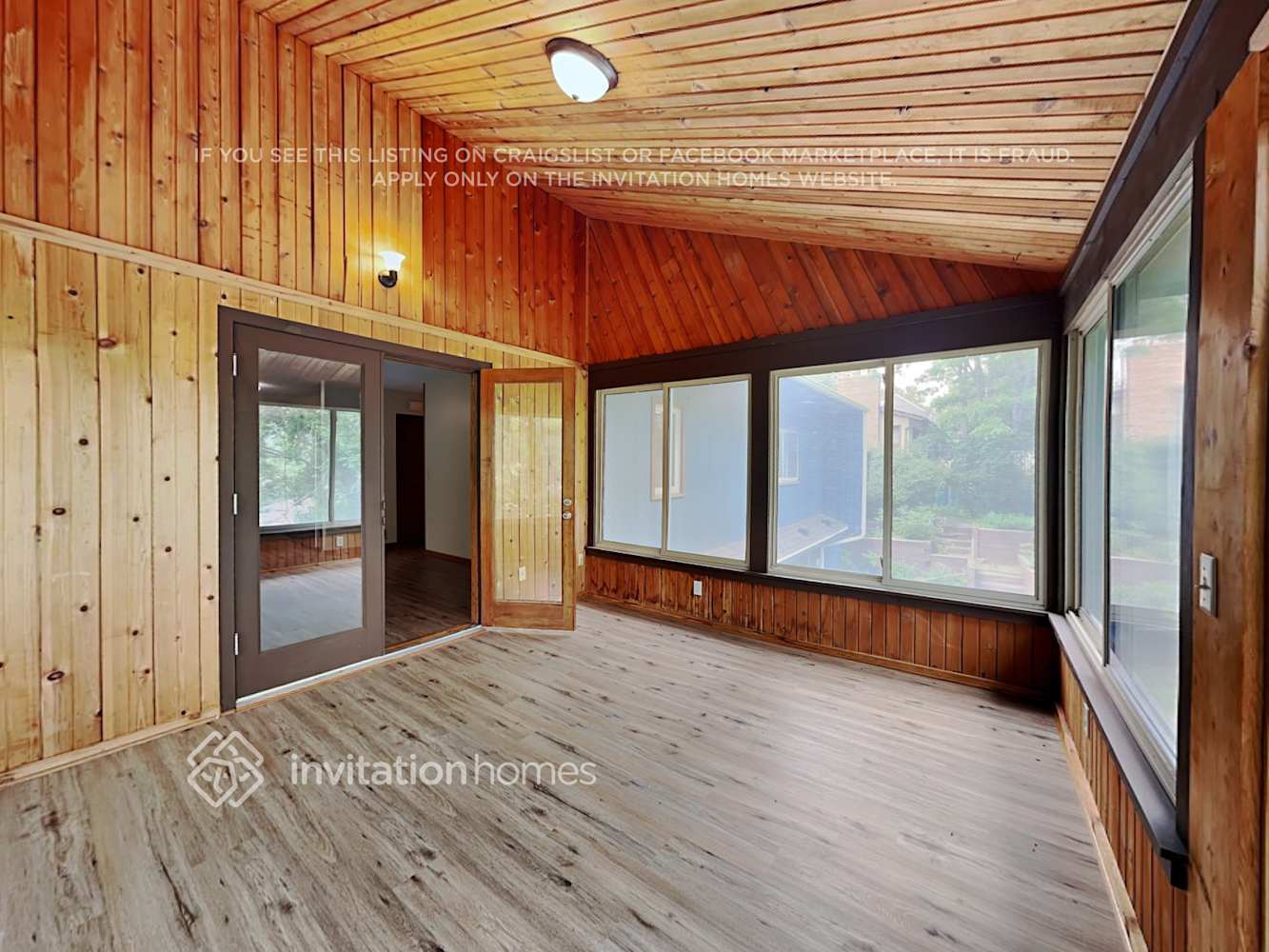 Building Photo - 6171 Kerry Ln NE