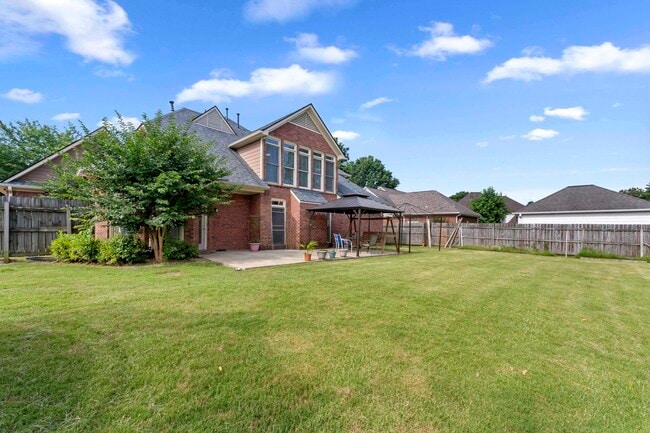Building Photo - 420 Estanaula Rd