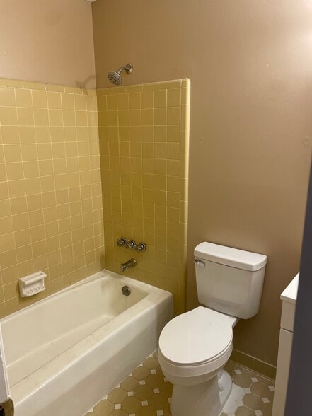 Bathroom 2 - 105 Valencia Cir