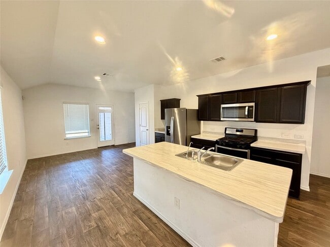 Building Photo - 14858 Cypress Holw Dr