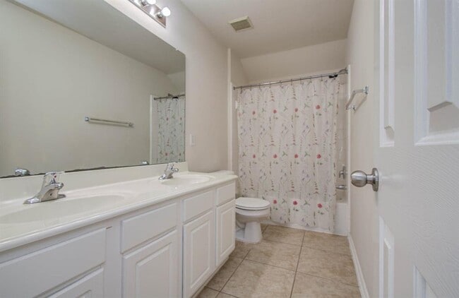 Building Photo - 12026 Parkers Hideaway Dr