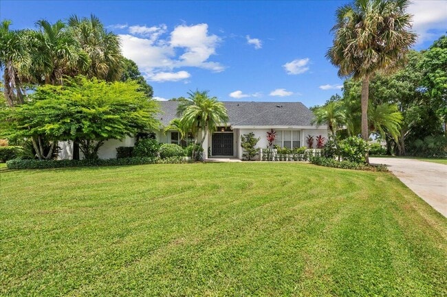 Building Photo - 15575 Woodmar Ct