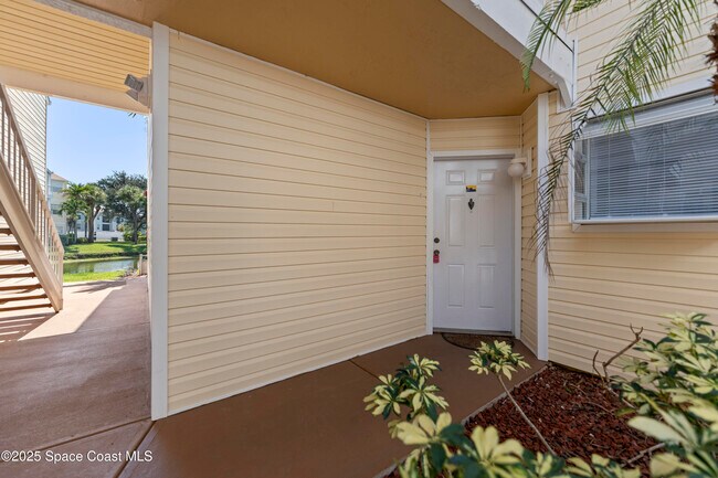 Building Photo - 1841 Island Club Dr