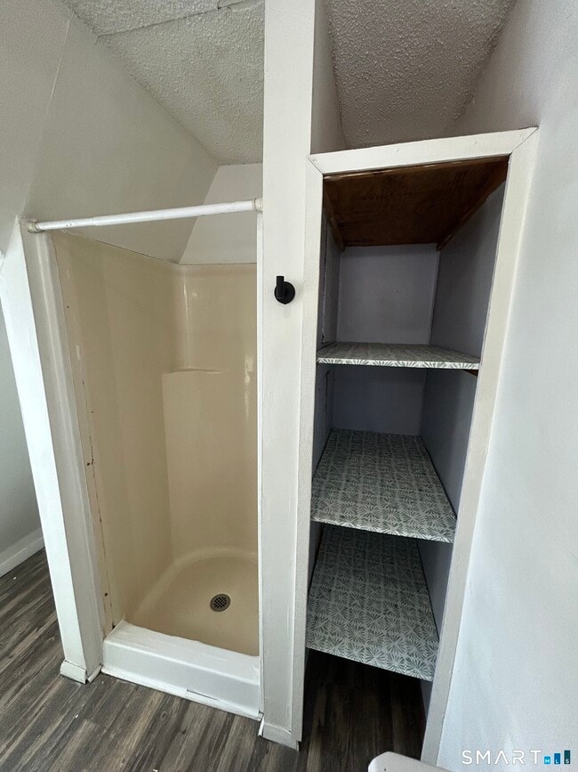 Building Photo - 168 High St