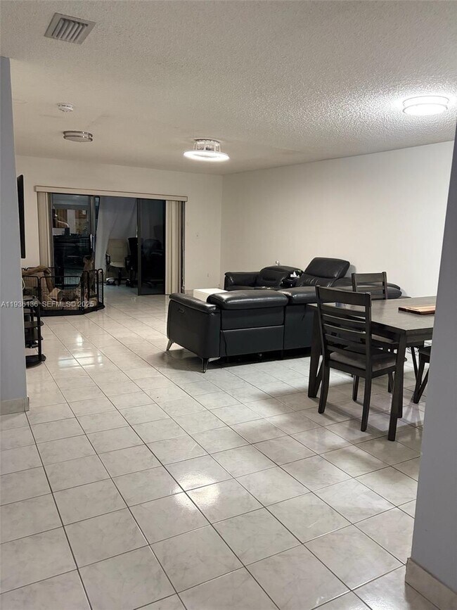 Building Photo - 6460 NW 192nd Terrace