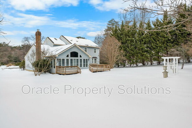 Building Photo - 8009 Frontier Dr