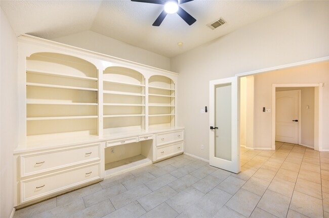 Building Photo - 1231 Parkhaven Ln