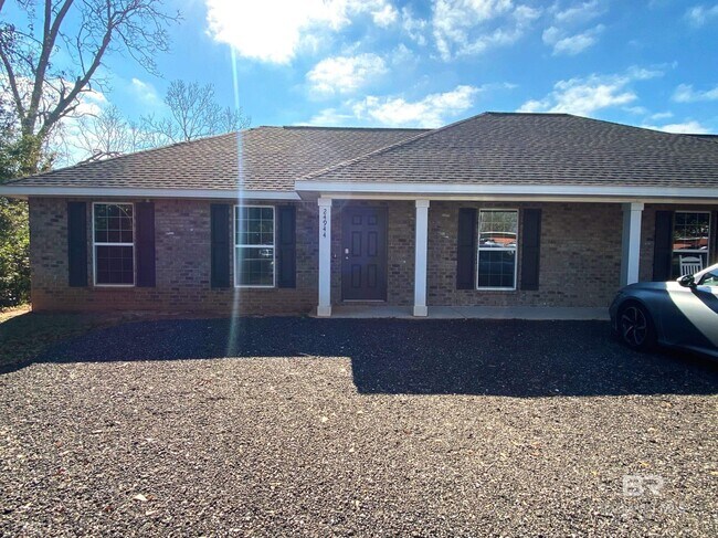 Primary Photo - 24944 School St