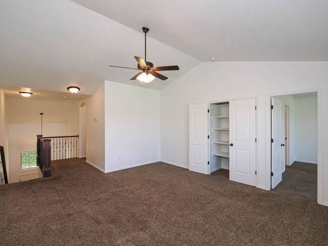 Building Photo - Beautiful 3-Bed, 2-Bath Townhome in Americ...