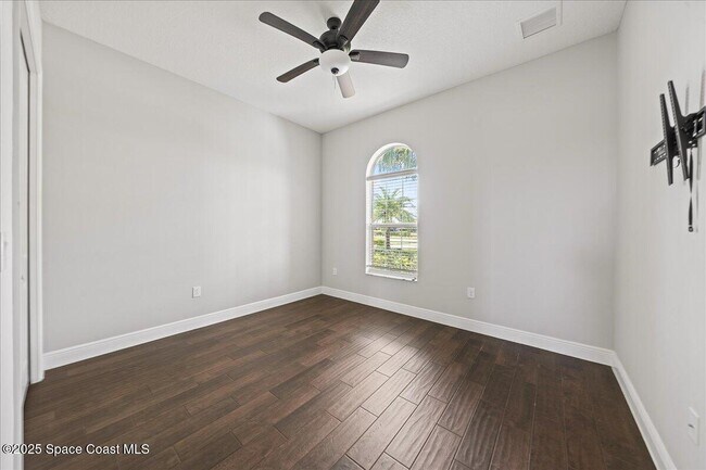 Building Photo - 7785 Wyndham Dr