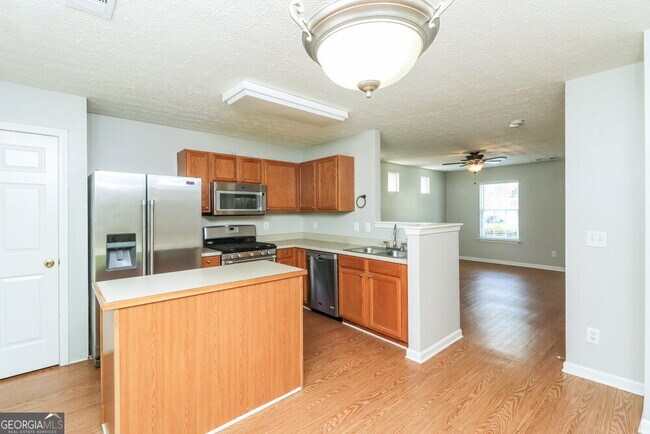 Building Photo - 103 Oak Grove Pl