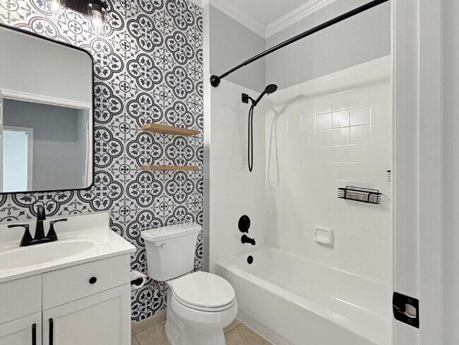 Building Photo - Beautiful 4BR Home in Gated Wellington Shores | Fenced Yard | Resort-Style Amenities