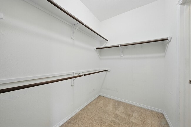 Building Photo - 27154 Harvest Pointe Ln