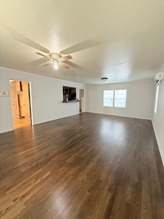 Building Photo - 2 bed/ 1 bath home in Norman