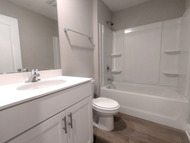 Building Photo - 116 Zancara St