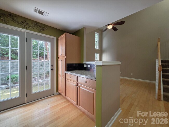 Building Photo - 360 Tidmarsh Ct NW