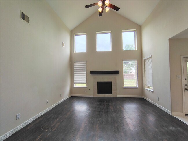 Building Photo - 10551 Paula Bluff Ln