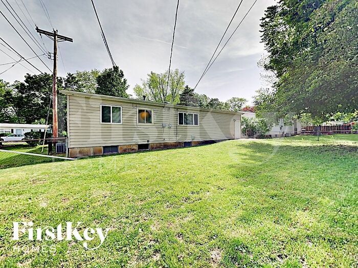 Building Photo - 1140 Estes Dr