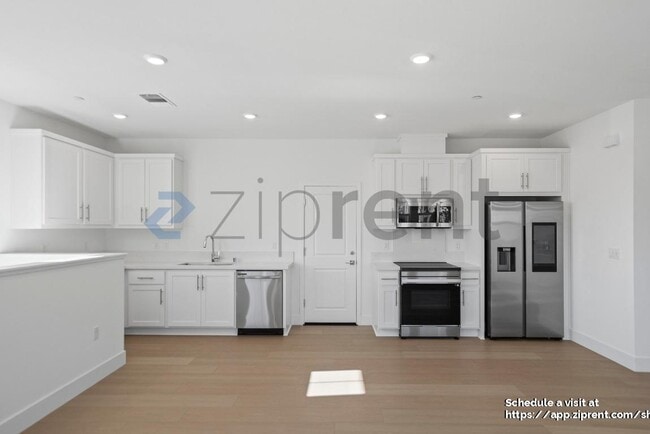 Building Photo - 53 W San Francisco Dr