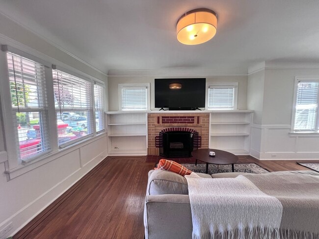Building Photo - $1,000 MOVE IN SPECIAL!!! Fully Updated Home in San Leandro Available for Rent!!