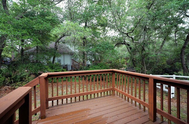 Building Photo - Updated 4 bedroom home in Bluewater Bay!