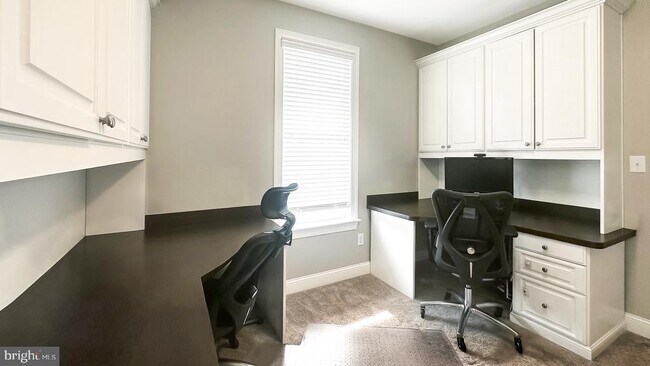 Building Photo - 109 Braebank Ln