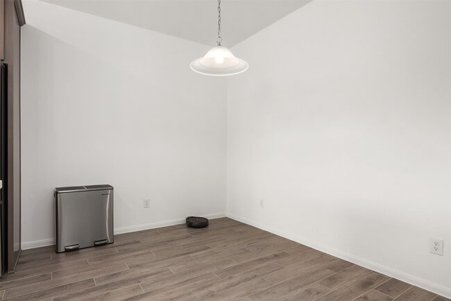 Building Photo - 7449 Hinsdale Dr